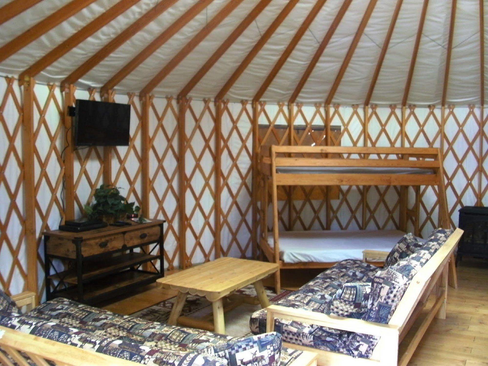 Bend-Sunriver Rv Campground Three Rivers Экстерьер фото